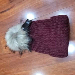 NWT WOMEN'S BA-BO KNIT HAT with FAUX FUR POM.